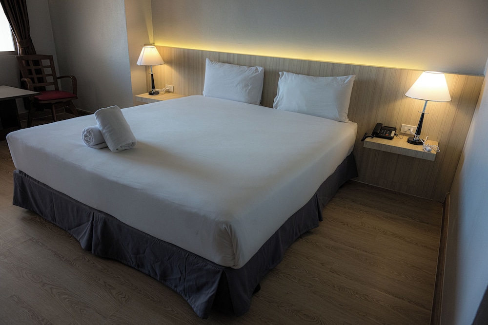 Deluxe Room, Sea View - Photo 2