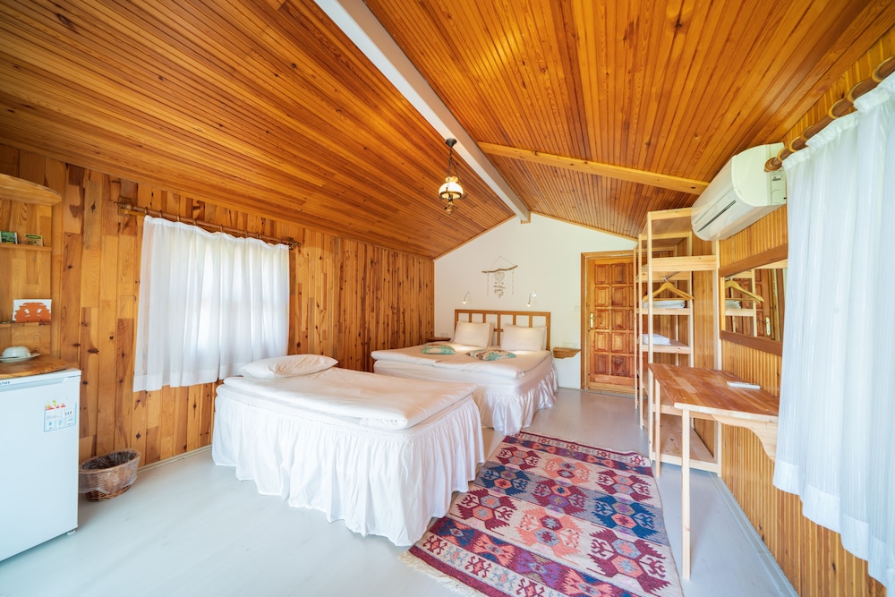 Bungalow, Multiple Beds (3 People) - Photo 1