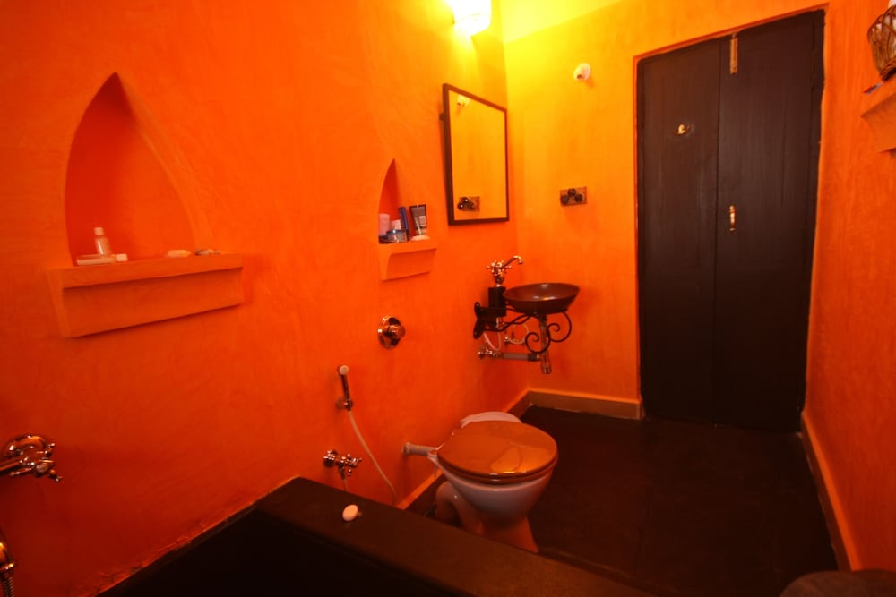 1 Bedroom Cottage Suite - Photo 10