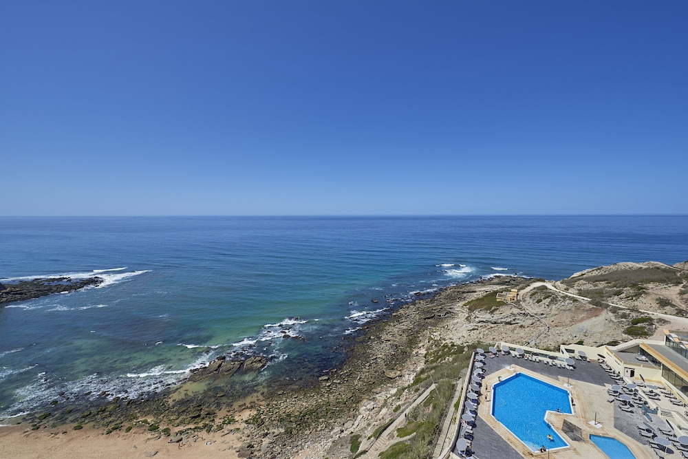 Twin Room, Sea View - Photo 4