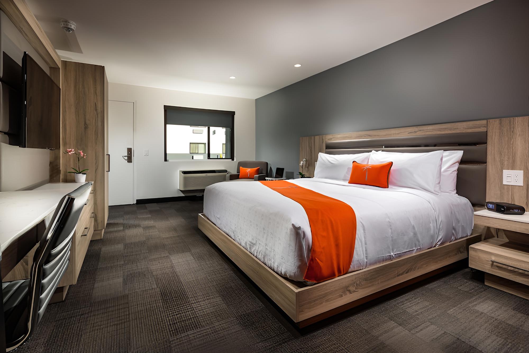 Standard Room, 1 King Bed photo 1