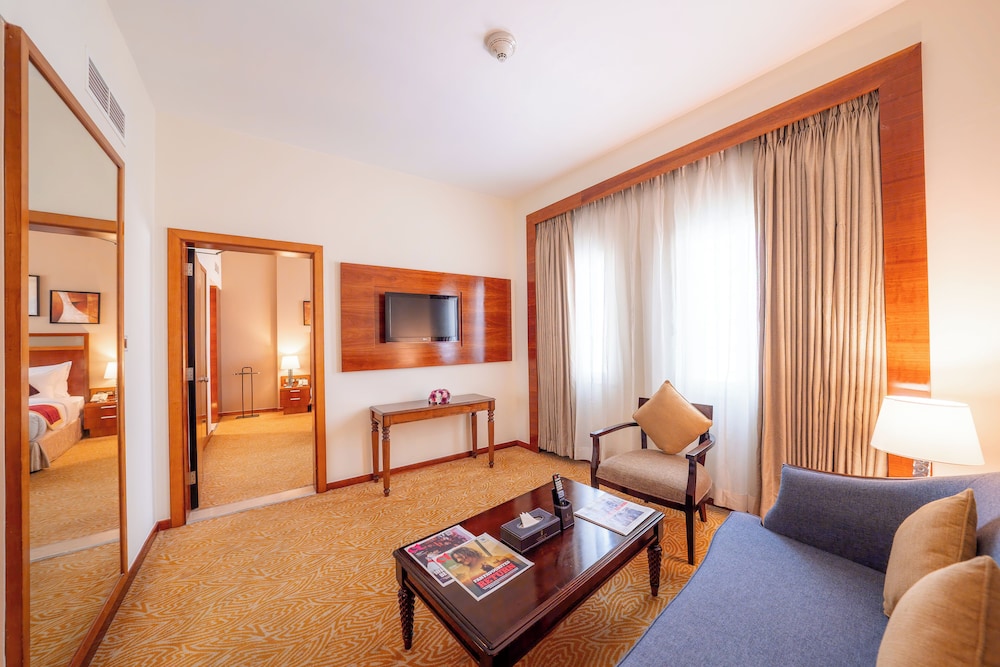 Executive Suite, 1 King Bed photo 3