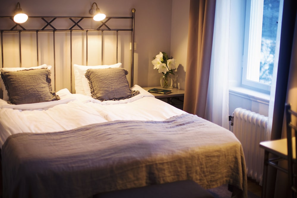 Standard Double Room, City View