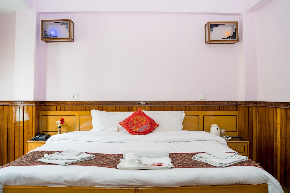 Executive Room - Photo 14