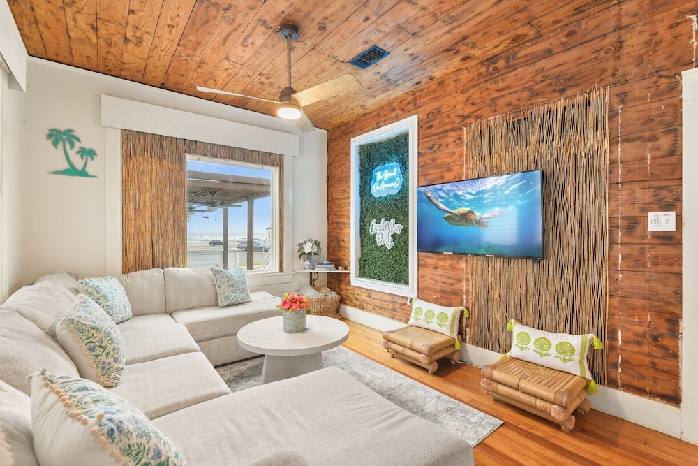 House (4 Bedrooms)