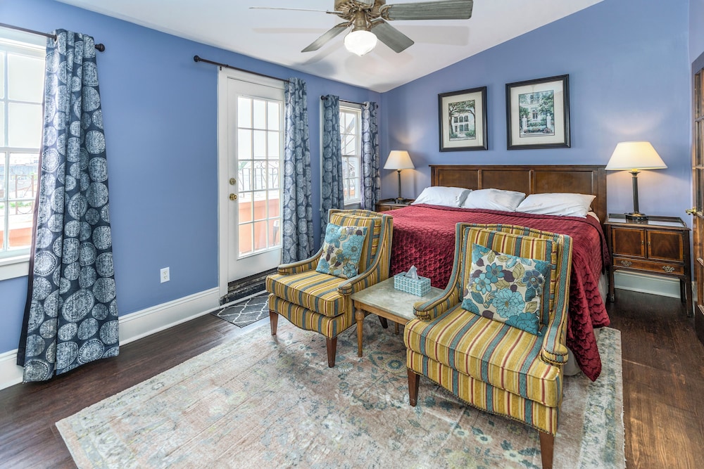 Signature Suite, 1 Bedroom, Balcony, City View