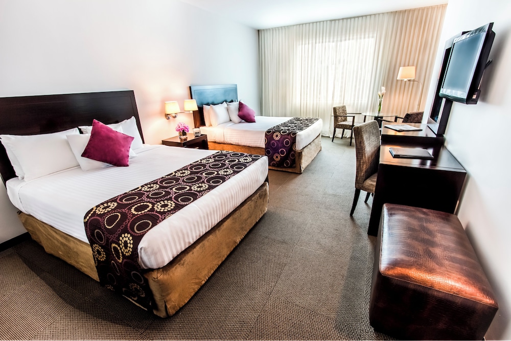 Classic Double Room, 2 Queen Beds, City View photo 1