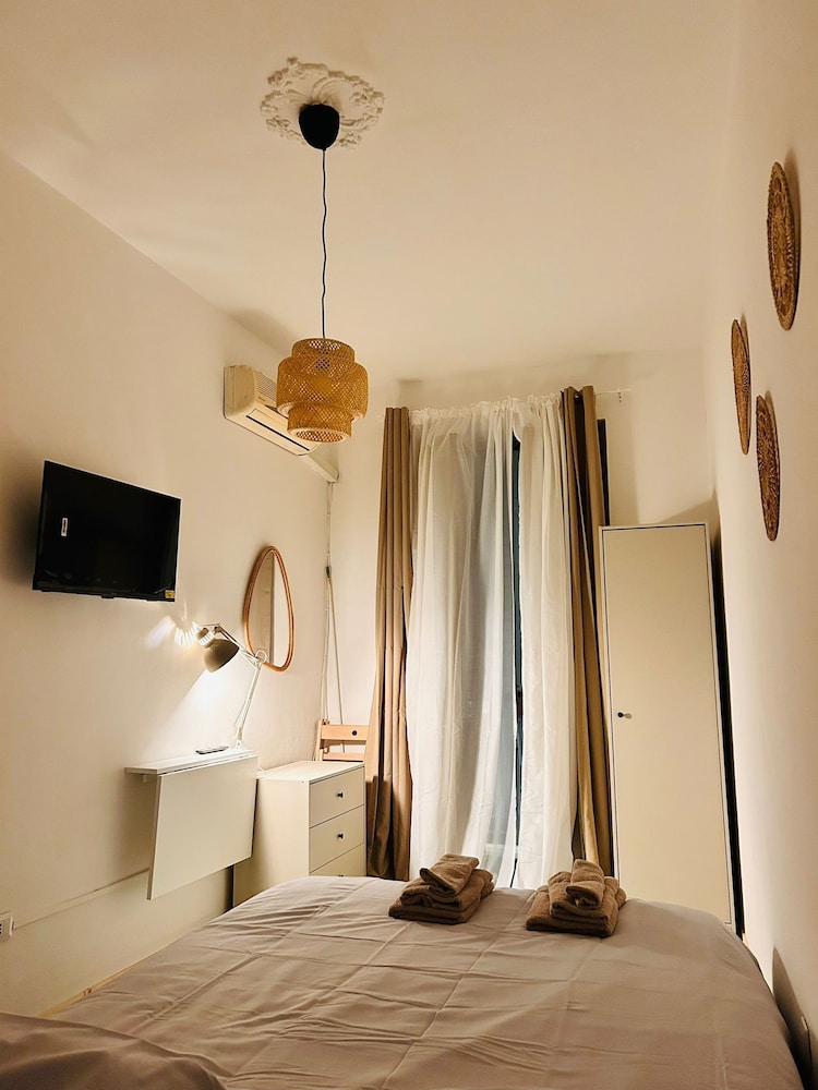 Deluxe House, Non Smoking, City View photo 2