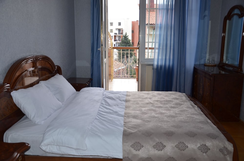 Comfort Double Room, 1 King Bed, Terrace, City View photo 1