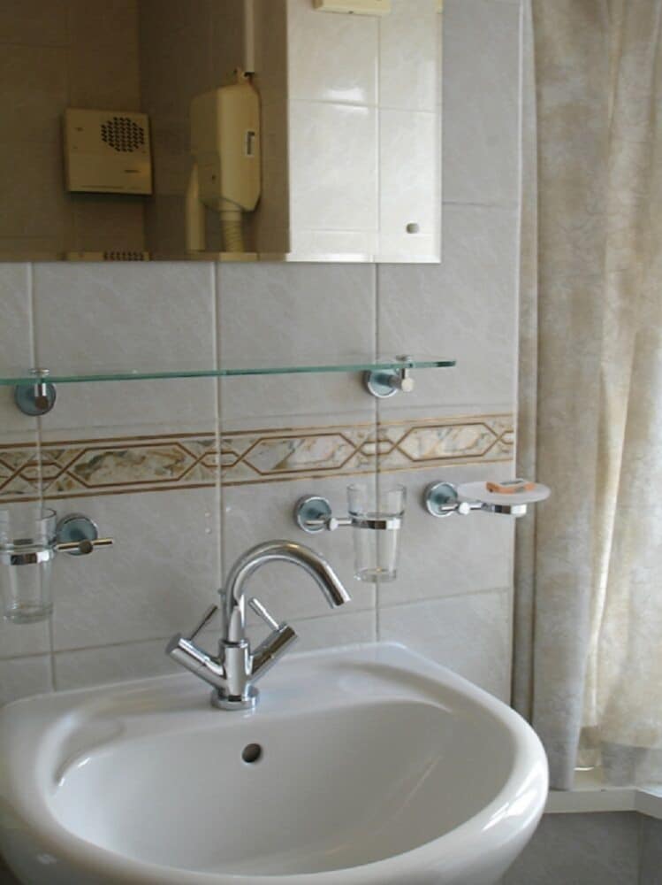 Twin Room photo 2