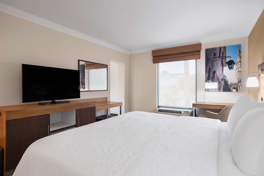 Executive Room, 1 King Bed, Non Smoking, Kitchen