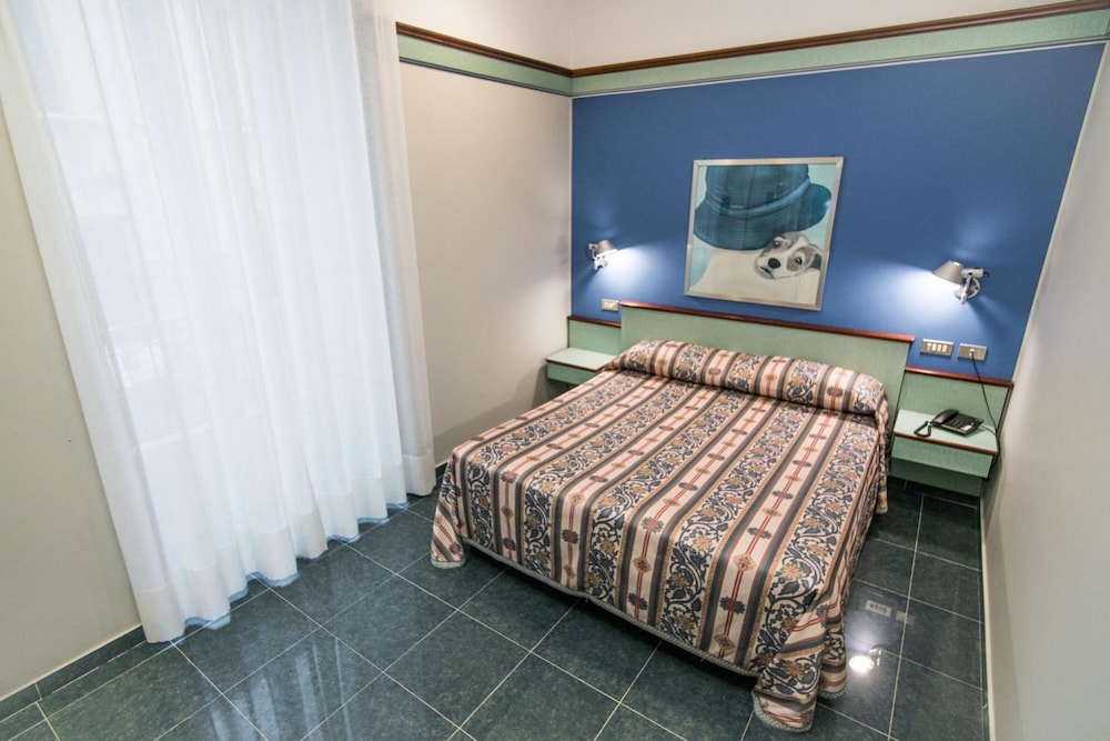 Economy Double Room - Photo 1