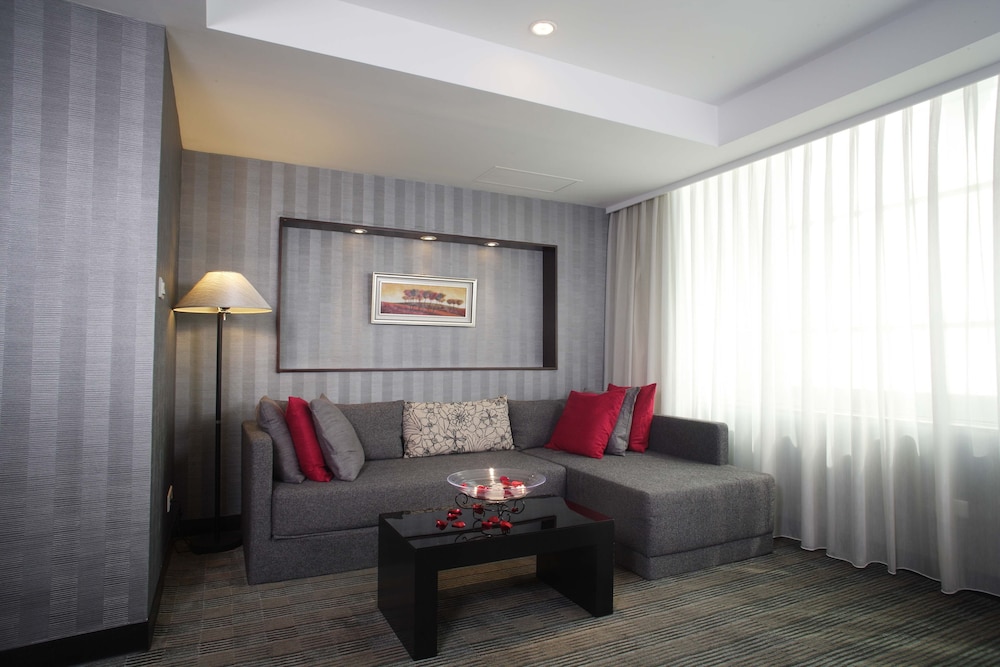 Executive Suite, 1 King Bed photo 3