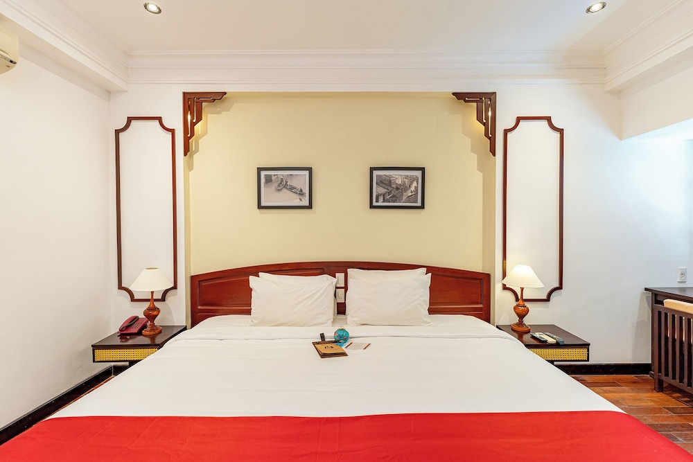 Deluxe Double Room - Photo 17