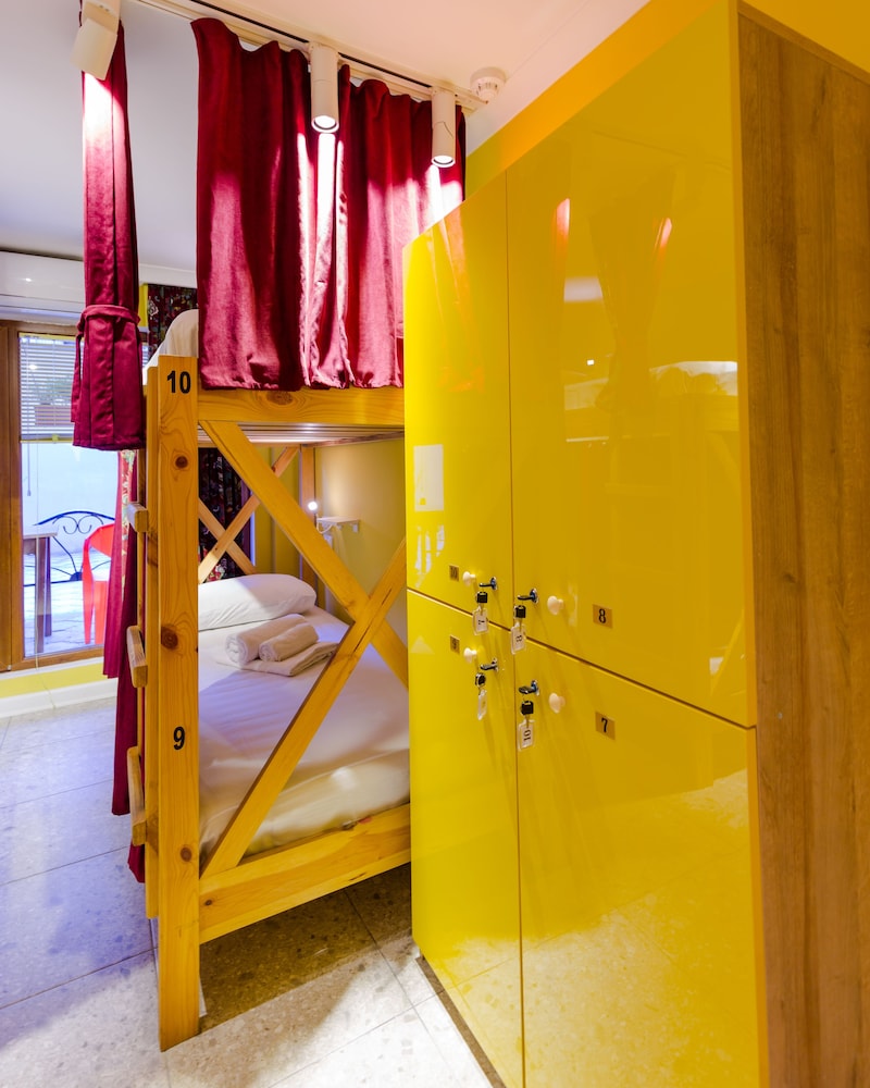 Shared Dormitory, Mixed Dorm (Room 2, 5-beds) photo 3