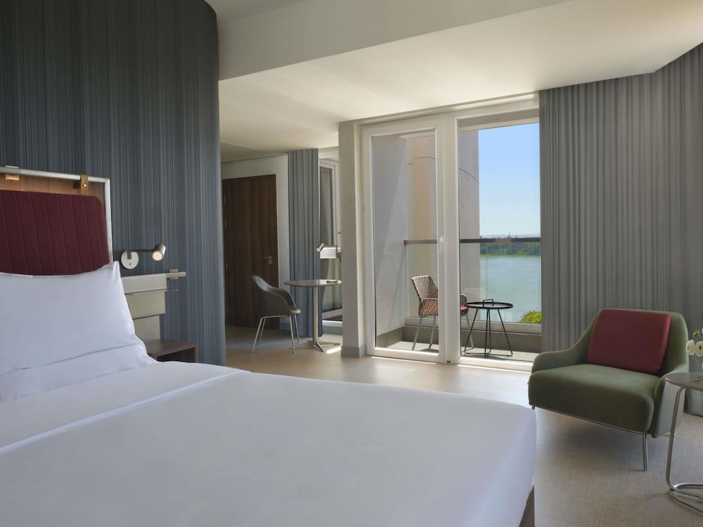 Junior Suite, 1 King Bed