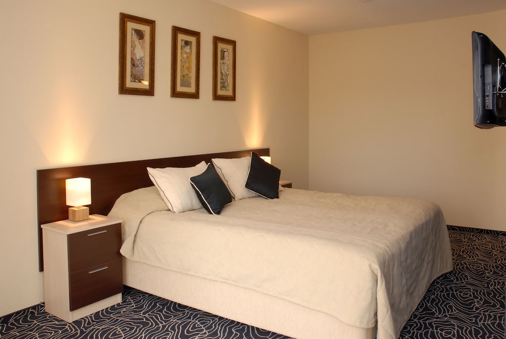 Executive Suite photo 1
