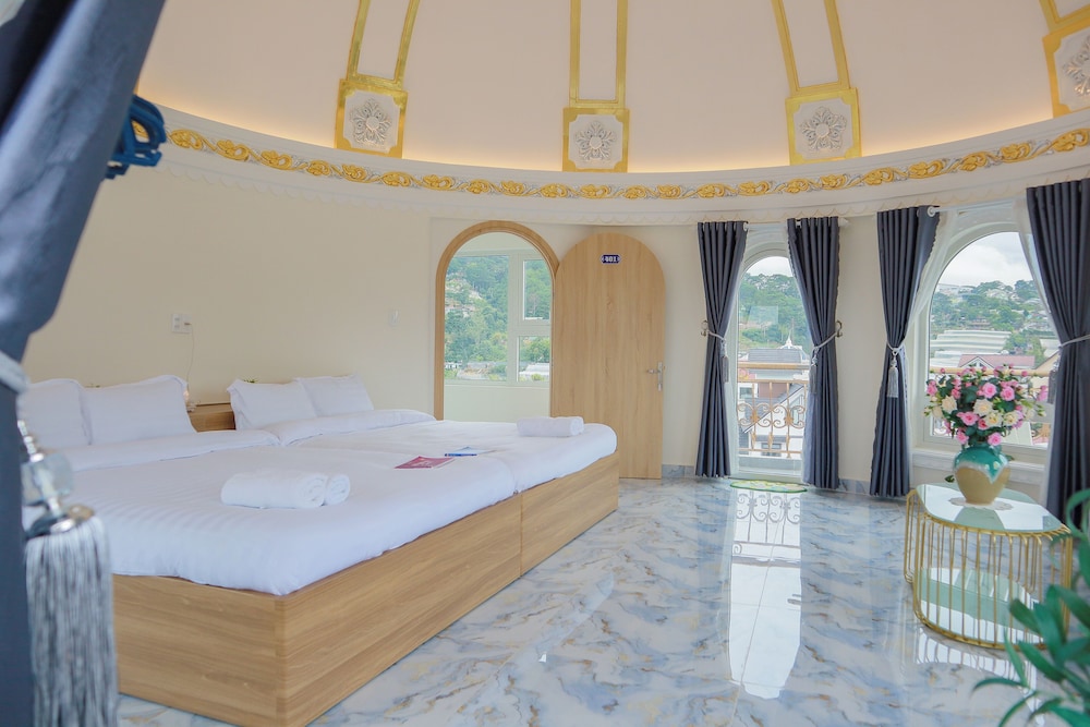 Luxury Quadruple Room