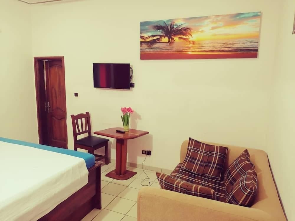 Junior Suite, Balcony, Pool View