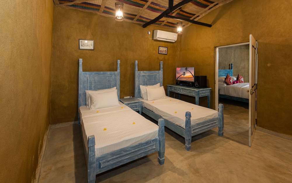 Traditional Double Room, Multiple Beds, Accessible, Garden View