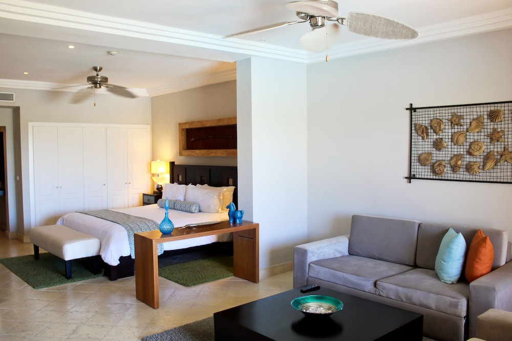 The Junior Suite, All-Inclusive - Photo 9