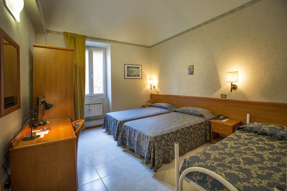 Triple Room photo 3