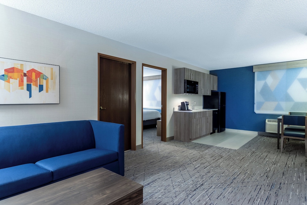 Suite, 1 King Bed (Dining) - Photo 1