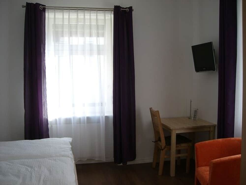 Suite, 2 Bedrooms photo 1