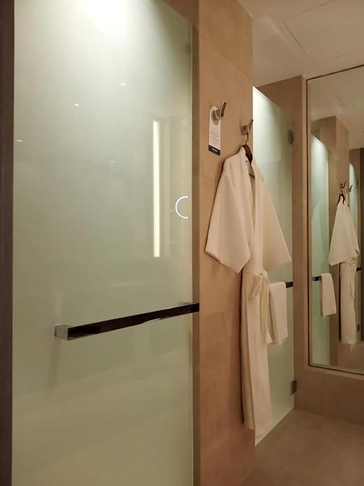Suite, Terrace (Prestige) thumbnail 6