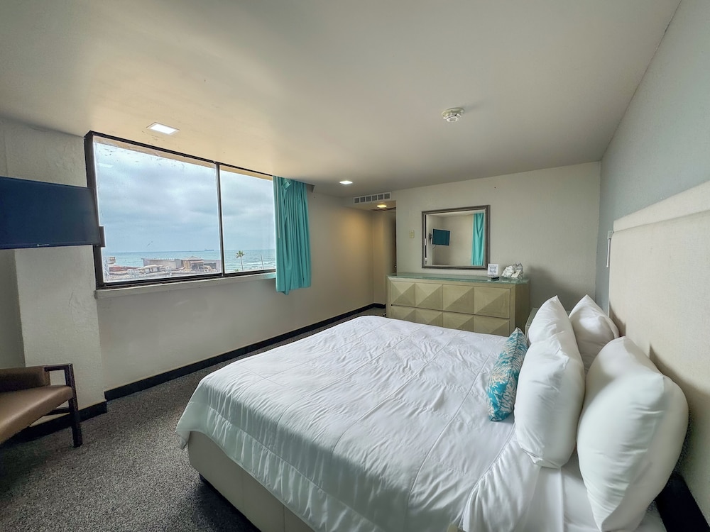 Standard Room, Sea Facing photo 1