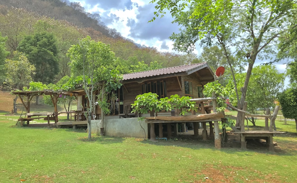 Cottage with Fan photo 3