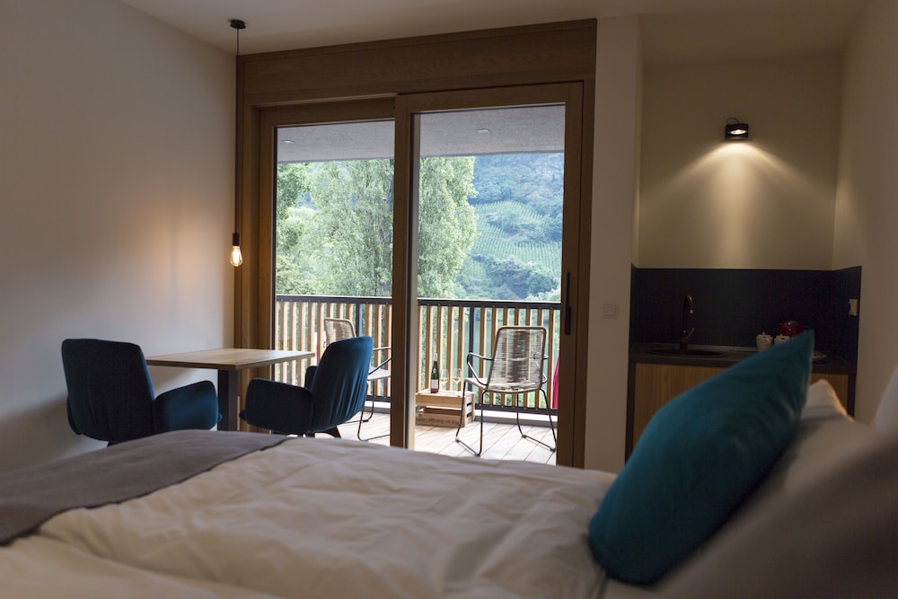Junior Double Room, River View photo 2