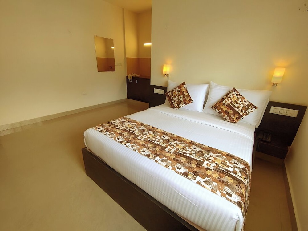 Standard Double Room, City View
