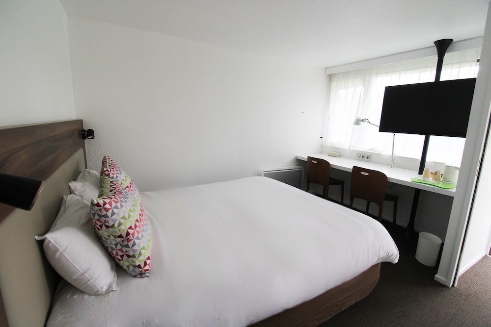 Standard Room, 1 Double Bed - Photo 4