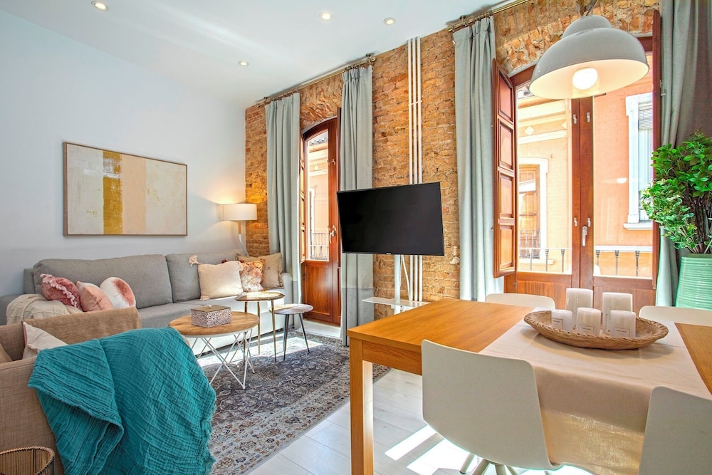Apartment (1 Bedroom)