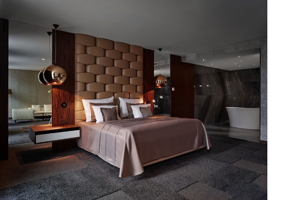 Junior Apartment, 1 Bedroom, Bathtub
