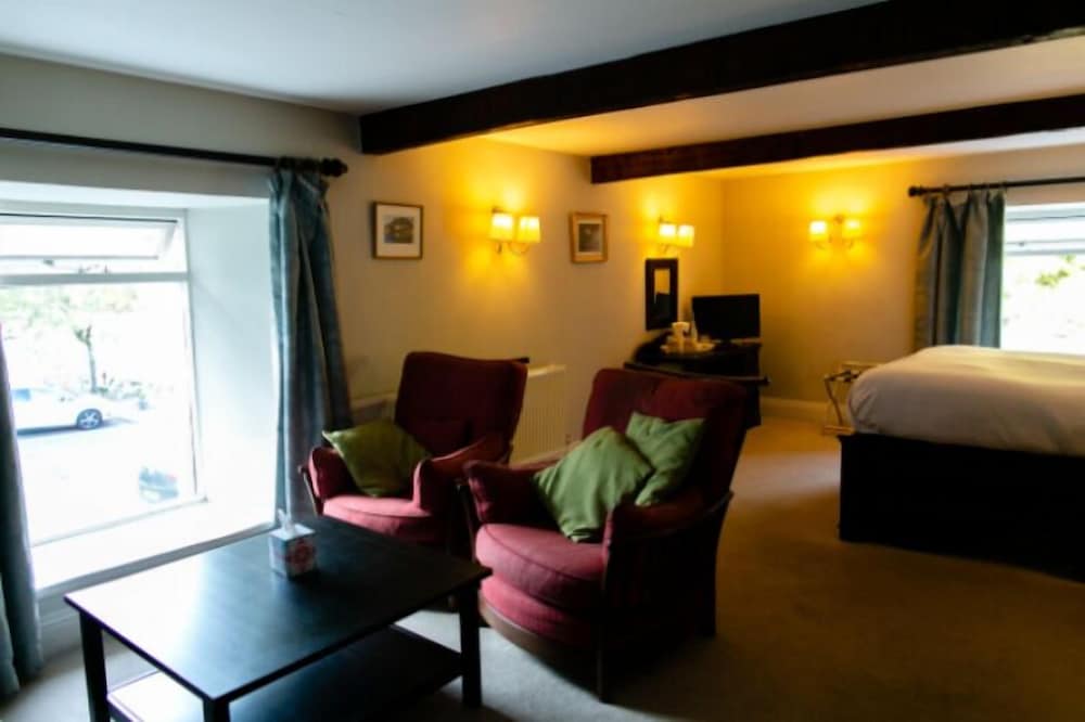 Superior Double Room, River View photo 2