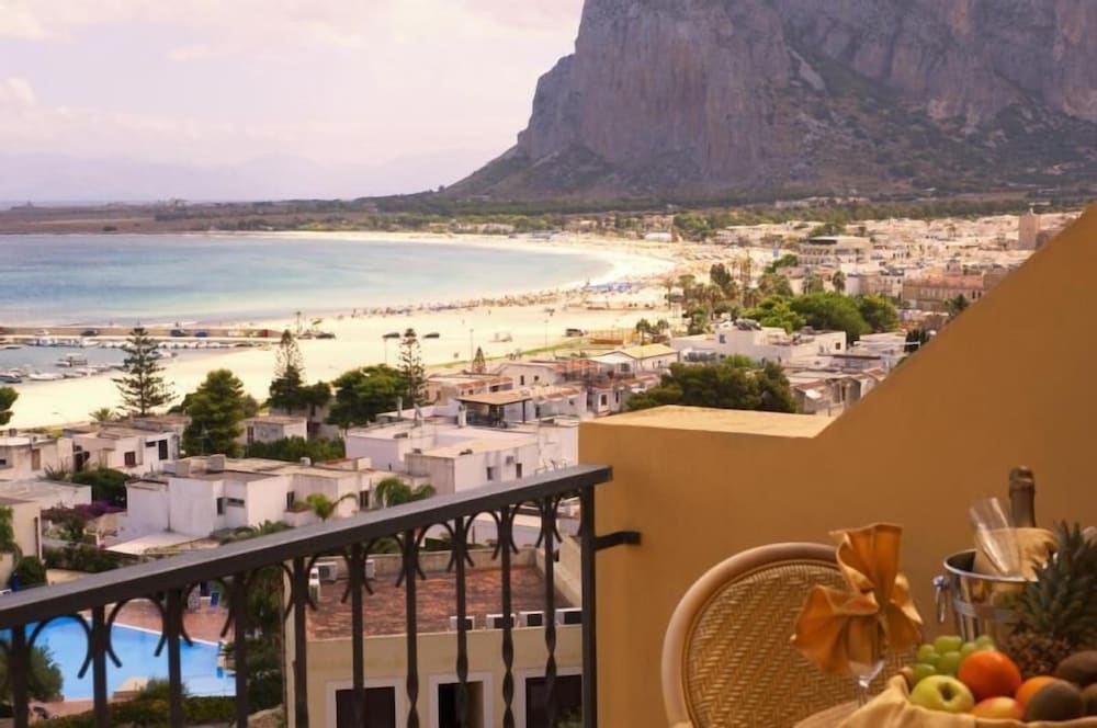 Standard Double or Twin Room, Sea View - Photo 6