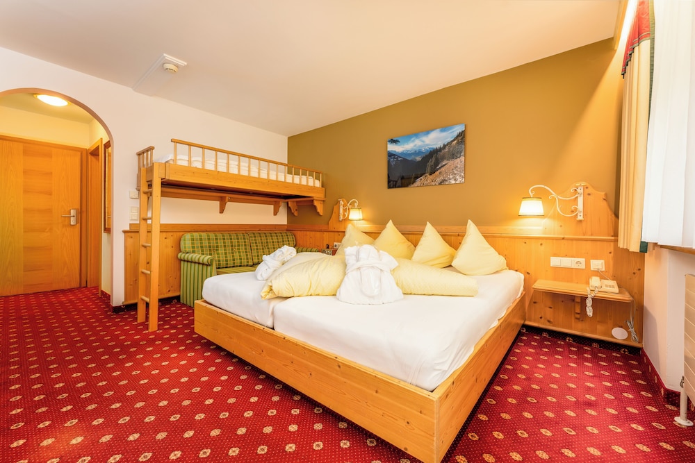 Comfort Quadruple Room photo 1