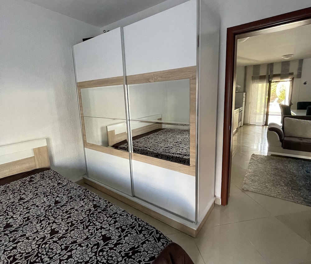 Apartment, 3 Bedrooms, Smoking, Terrace