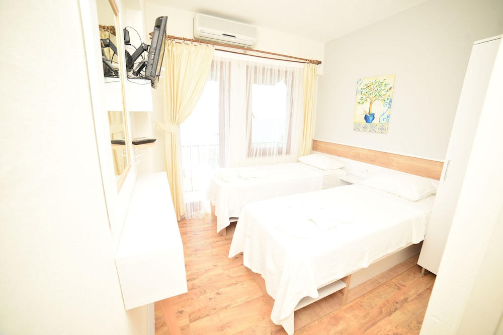 Twin Room, Balcony, Sea View