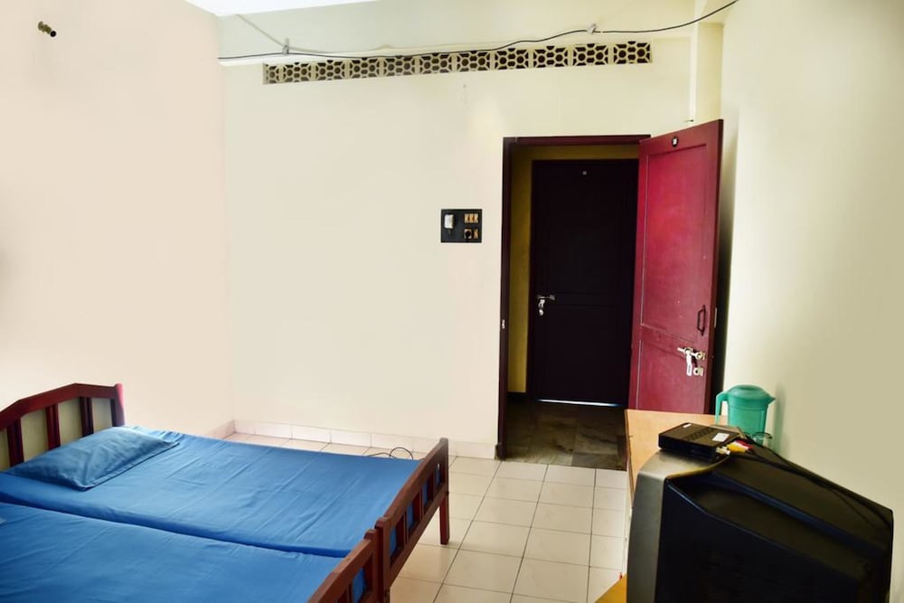 Economy Room - Photo 3