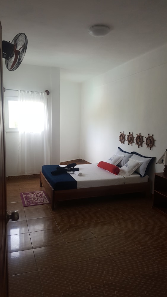 Comfort Room, 2 Queen Beds, Non Smoking, Park View photo 2
