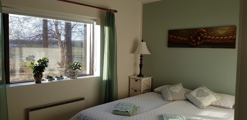 Standard Double Room, Shared Bathroom photo 1