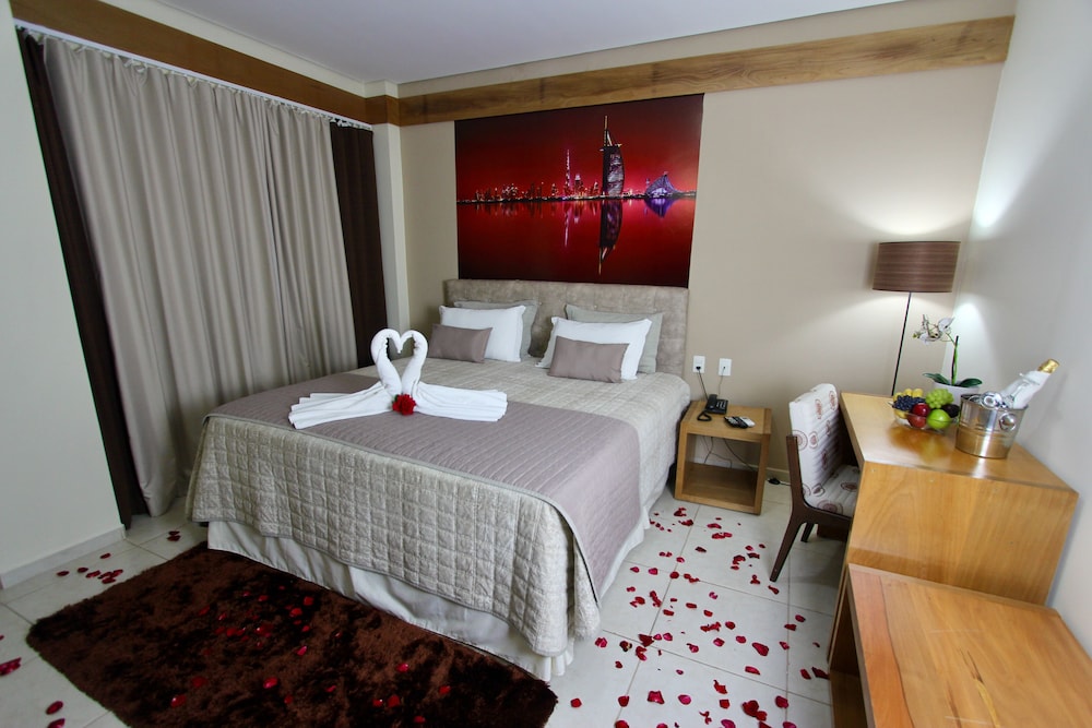 Luxury Suite