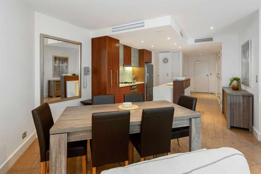 Luxury Apartment photo 2