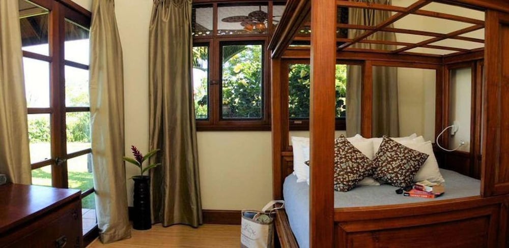 Standard Room, 1 Queen Bed, Accessible, Non Smoking (Nalu) photo 2
