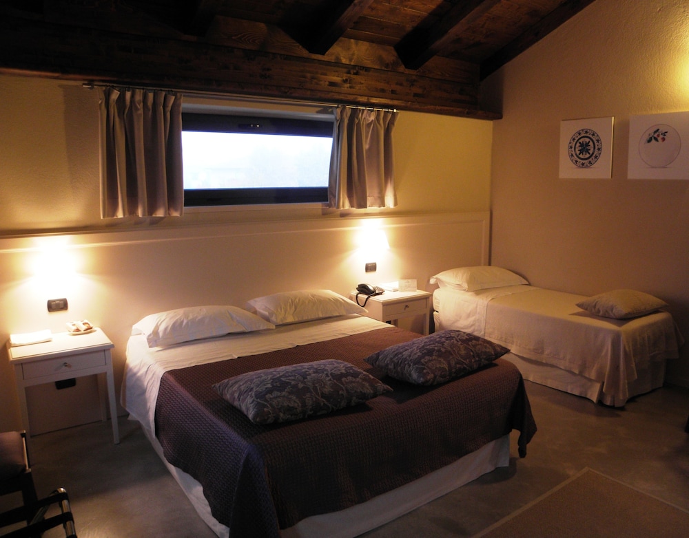 Superior Double Room - Photo 3