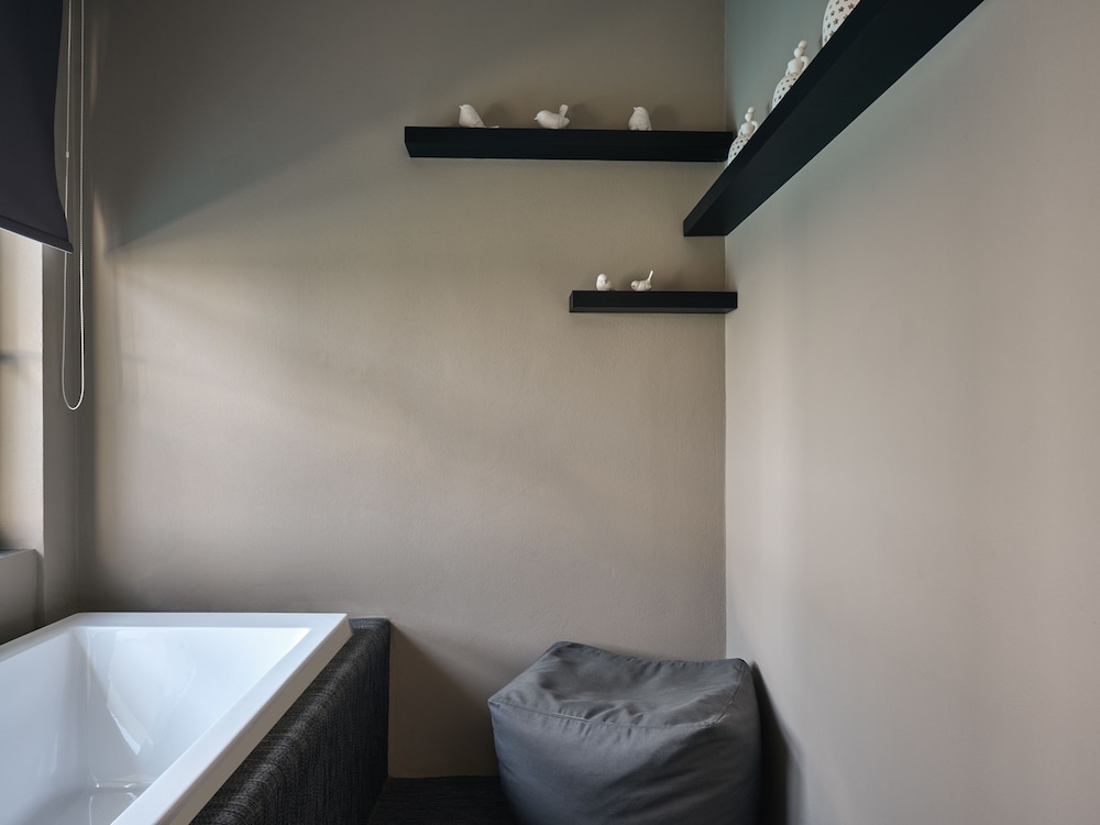 Junior Suite (Sapphire Zen Suite with private pool) - Photo 13