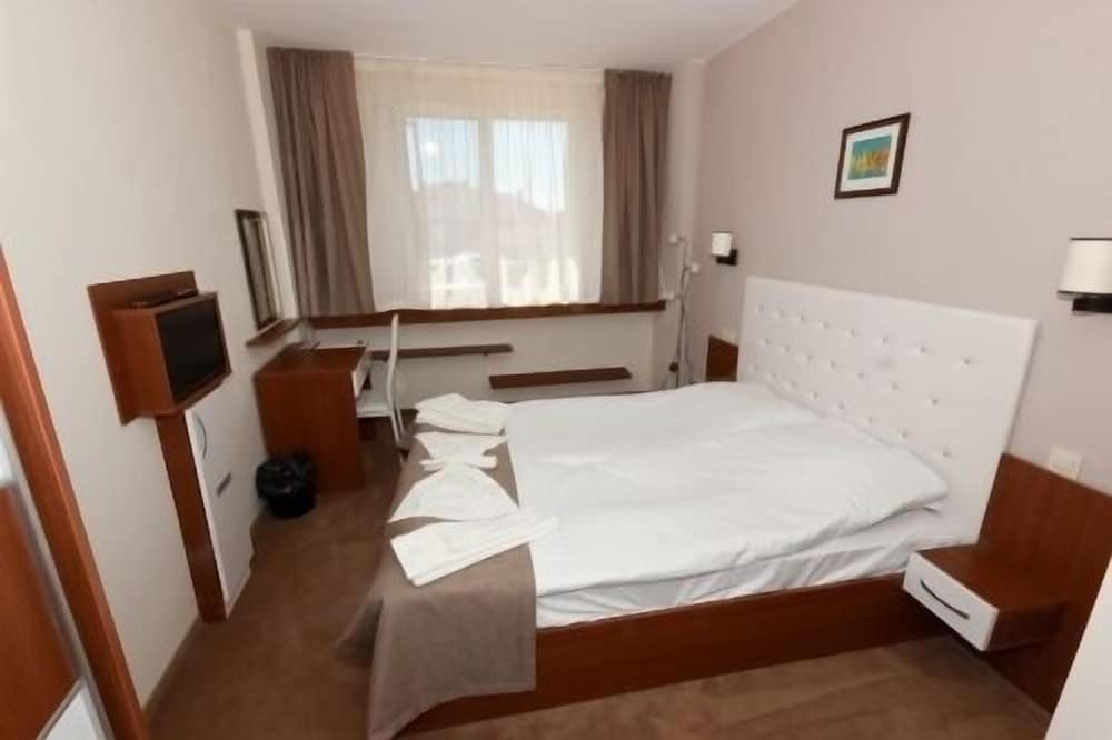 Apartment, 1 Bedroom, Connecting Rooms photo 1